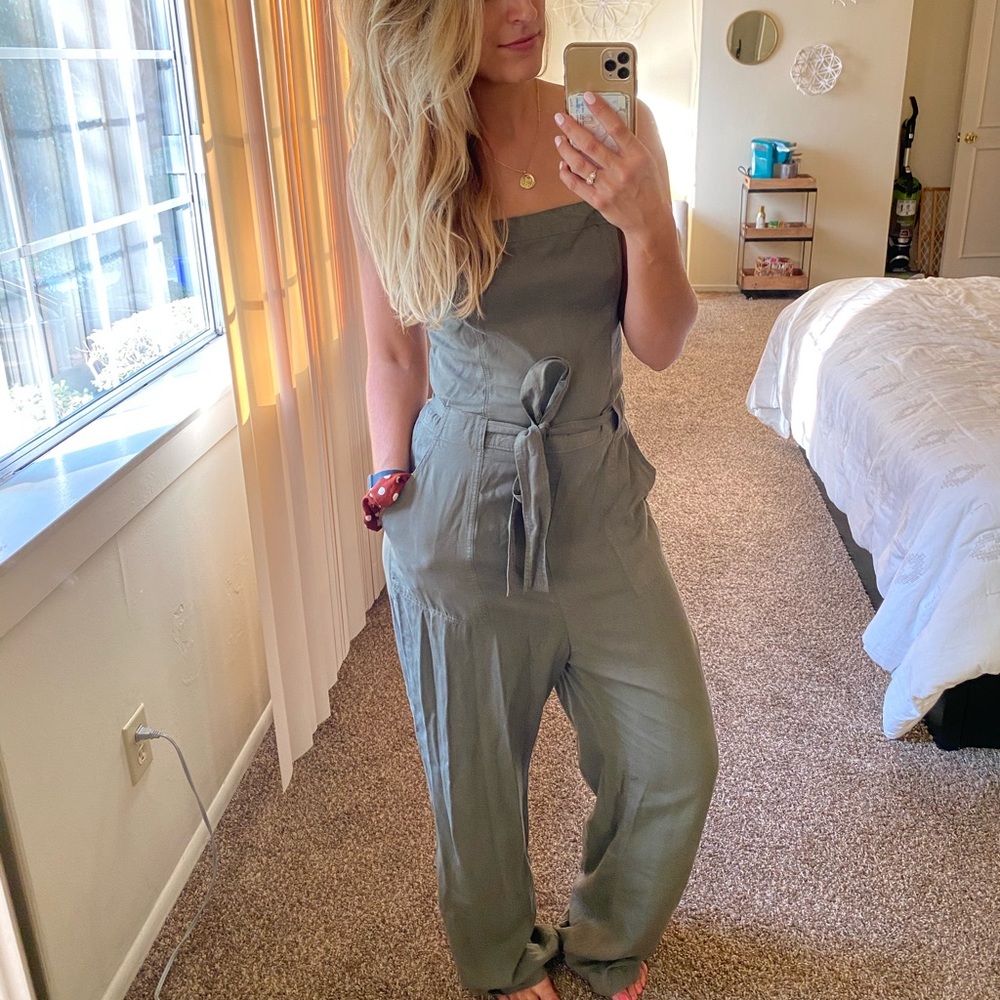 Olive Green Hollister Jumpsuit 🌙